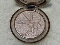 Dior スキンミネラルヌードルミナイザーパウダー02 ピンク系