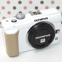 ❤️オリンパス PL1s カメラボディ❤️のサムネイル