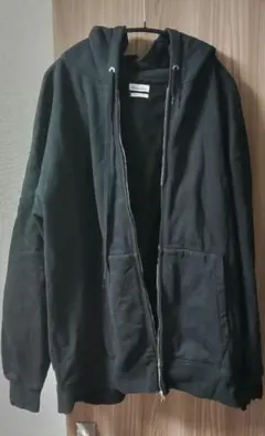 Item thumbnail for item 9b687bd4-3d13-4df4-b98e-ff0675834996