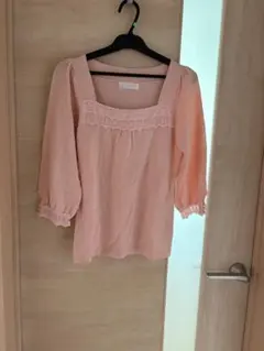 【Feroux】大人可愛い ピンク レース バルーンスリーブ トップス Mのサムネイル