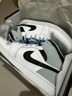 NIKE Air jordan 1 Mid Ice Blue Nubuck