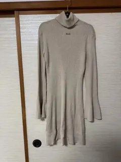 Rady タートルネック ニットワンピース ベージュ S