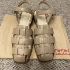 green label relaxing スクエアグルカサンダル23.5cmのサムネイル