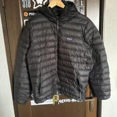 patagonia ダウンセーターフーディ [M] FA18 専用商品