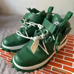 Off-White x Nike Air Force 1 グリーン