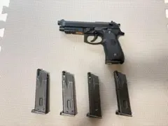 Beretta M9A1 ガスガン マガジン5本付きのサムネイル