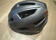 自転車用ヘルメットFreetown Lumière2 350g 53-60cm