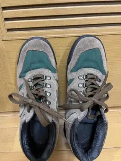 ニューバランスアウトドアシューズ