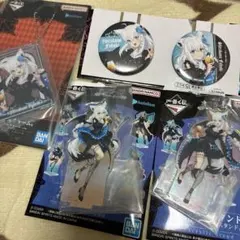ホロライブ　一番くじ　白上フブキ　アクリルスタンド　缶バッジ　チャーム　4点