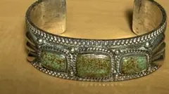 ターコイズ石付きシルバーバングル