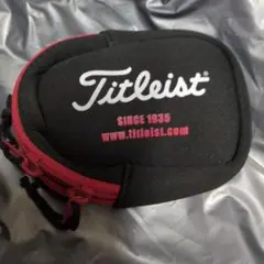 Titleist ジッパー付きケース 黒 赤