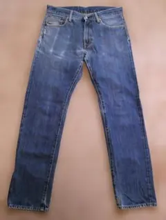 【お値下げ】ユニクロ　セルビッジ レギュラーフィットジーンズ　W31(79㎝)