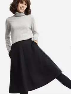 UNIQLOウールブレンドフレアスカート