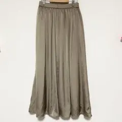 ナチュラルビューティーベーシック　ロングフレアスカート　カーキ