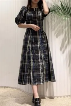 【最終お値下げ】SNIDEL コルセットディティールタフタワンピース