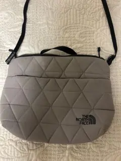 THE NORTH FACE ジオフェイスポーチ　カーキ系