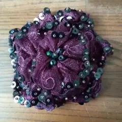 パープル レース ブローチ