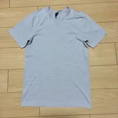 lululemon メンズ 半袖 Tシャツ XSサイズ ライトグレー ルルレモンのサムネイル
