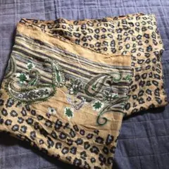 ヒョウ柄ストール