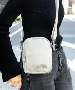 THE NORTH FACE ホワイトレーベル クロスボディ ショルダーバッグのサムネイル