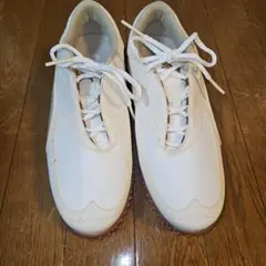 PUMAゴルフ　オフホワイト ゴルフシューズ レディース スパイク付き