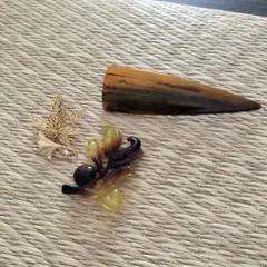 秋のブローチ