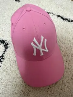 NEW ERAピンクキャップ
