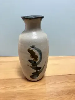 沖縄やちむん 小橋川清正 壺屋焼 コーヒーカップ 魚紋 赤絵 - メルカリ