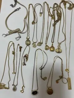 クリスチャンディオール　ネックレス　13点　リボン　ヴィンテージ　稀少