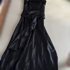 黒 サテン ロングドレス ビジュー付き M