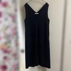 Vネックワンピース　ジャンバースカート