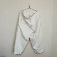 GUホワイト ワイドパンツ ゴムウエスト