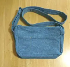 Item thumbnail for item 92b2631e-06b0-42c6-8e8b-7fdf83c0c05e