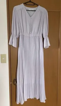 【本日限定値下げ】淡いパープル　プリーツ　五分袖　ワンピース