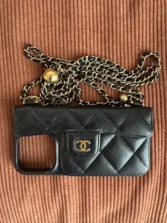 iPhone 15pro用CHANEL ブラックレザー スマホケース