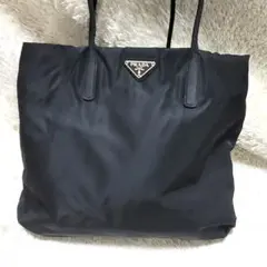 美品 プラダ ナイロン トートバッグ 軽量 三角ロゴ ブラック A4収納可能