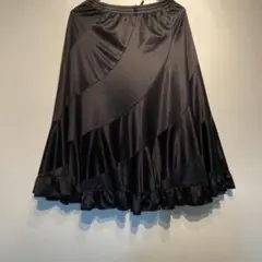 フレアスカート 黒 サテン風 光沢