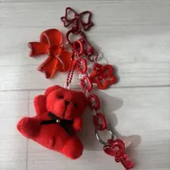 推し活 赤 じゃらじゃら キーホルダー くま リボン 星 スター 鍵