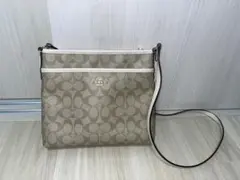COACH ショルダーバッグ ベージュ ロゴプリント