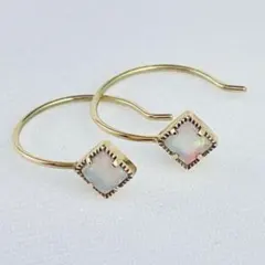 エテ　K10スクエア　オパール　ピアス