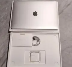 Apple MacBook pro 充電器付き