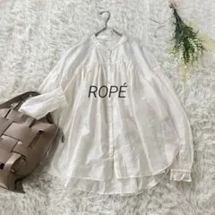 ROPE✨【洗える】ブライトシアーブラウス ギャザー ボリューム袖 オフホワイトのサムネイル