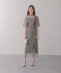 LEJA 花柄刺繍スパンコールベロアスリットIラインドレスワンピース