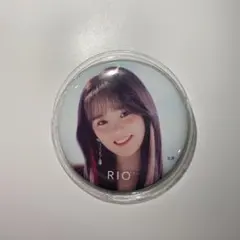 NiziU リオ 缶バッジ step and a step