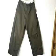 ユニクロ　ワイドチノパンツ W73cm