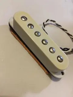 Item thumbnail for item f6d8bdbc-dc25-4518-b358-eefc87a777af