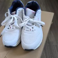 SKECHERS ホワイト ネイビー スニーカー