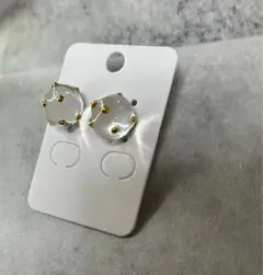 とぅるるん　レジン　ピアス　球体　クリア　ゴールド
