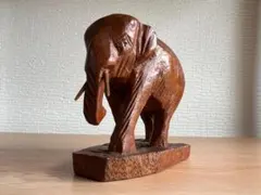 木製象の彫刻