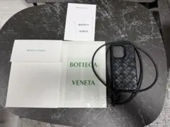 BOTTEGA VENETA ブラック編み込みケースのサムネイル